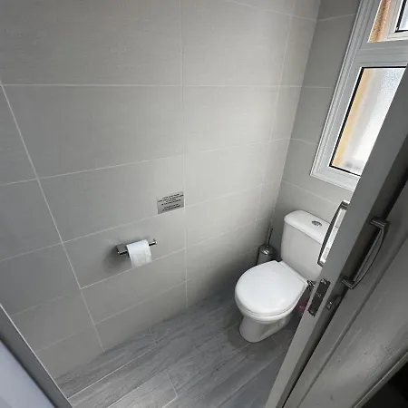 Paradeisos Is A Stunning 2-bed House In *